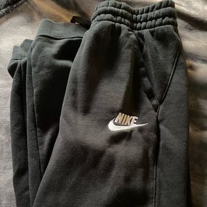 COPY - Black Nike sweatpants